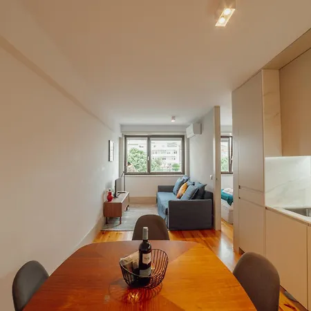 Legacy Premium By Vacationy بورتو